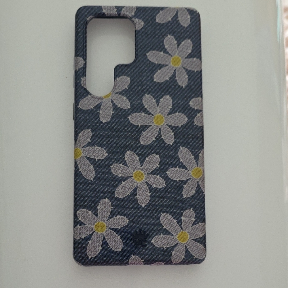 Velvet Caviar Blue Daisy Phone Case